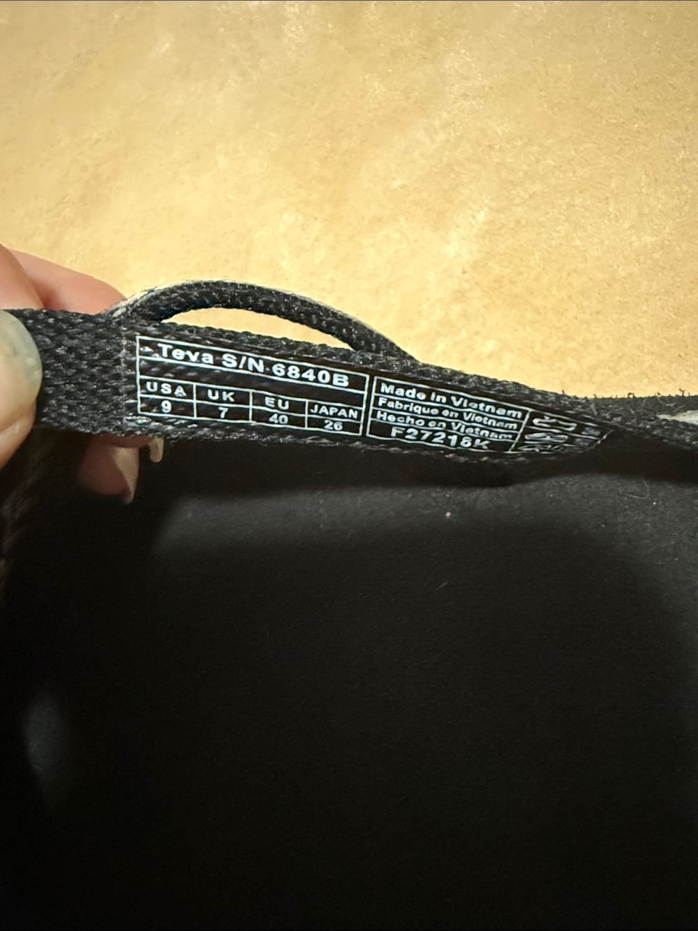 NWOT Teva Olowahu sandals - Picture 4 of 4